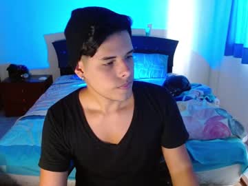 Slogan_30 Chaturbate stream image from December 17, 2024