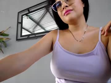 Aura_Miller Chaturbate stream image from December 17, 2024