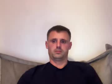 Crazynicky Chaturbate stream image from December 17, 2024