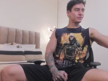 Harryy_Joness Chaturbate stream image from December 17, 2024