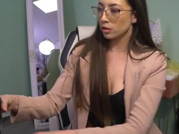 Ingaidenn Chaturbate stream image from December 17, 2024