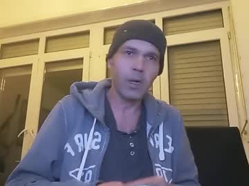 Spliffray Chaturbate stream image from December 17, 2024