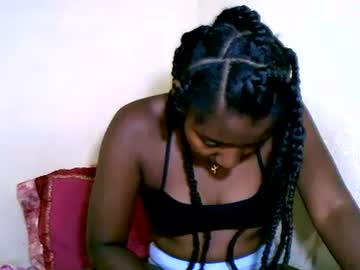 Tinahsexy27 Chaturbate stream image from December 17, 2024