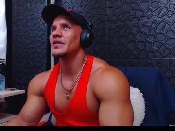 Viktorherrera Chaturbate stream image from December 17, 2024