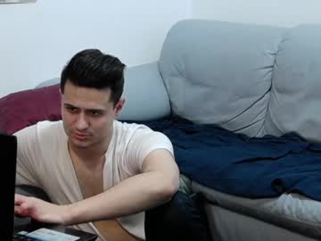 Brad_Luove Chaturbate stream image from December 17, 2024