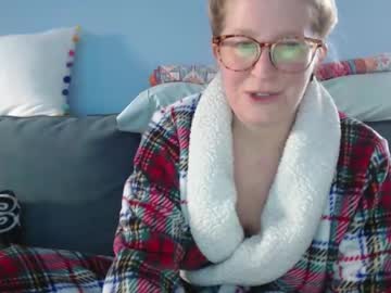 Chelseasentra1 Chaturbate stream image from December 17, 2024