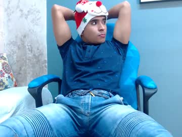 Dayro_Wilsen Chaturbate stream image from December 17, 2024