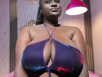 Emilykorz Chaturbate stream image from December 17, 2024