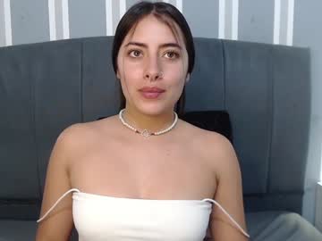 _Emma_Diamond_ Chaturbate stream image from December 17, 2024
