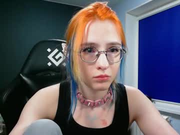 Honelin Chaturbate stream image from December 17, 2024