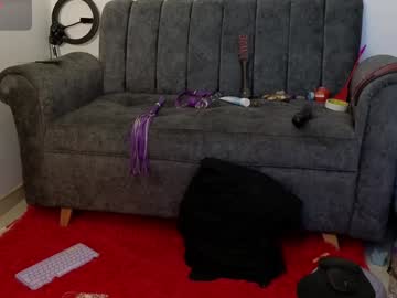 Katt_Bdsm Chaturbate stream image from December 17, 2024