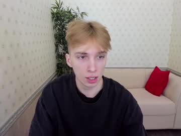 Leopell Chaturbate stream image from December 17, 2024
