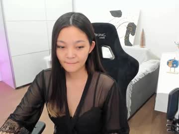Lovelynightt Chaturbate stream image from December 17, 2024