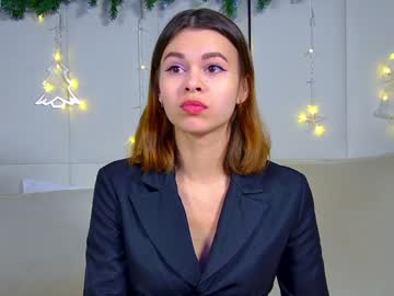 Pollylanders Chaturbate stream image from December 17, 2024