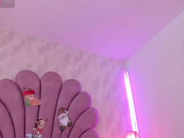 Rhousmariani Chaturbate stream image from December 17, 2024