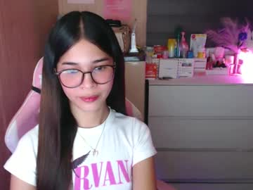 Sweetleigh18 Chaturbate stream image from December 17, 2024