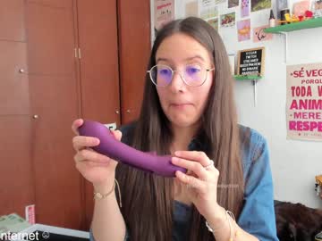 Thetropicalseduction Chaturbate stream image from December 17, 2024