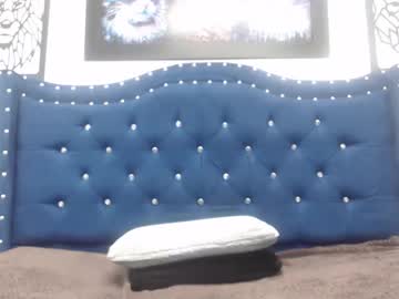 Vickycute52 Chaturbate stream image from December 17, 2024