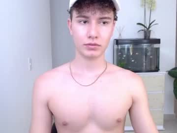 Adrian_Morelli Chaturbate stream image from December 17, 2024