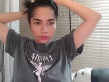 Amariahholly Chaturbate stream image from December 17, 2024
