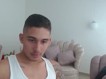 Andyy______ Chaturbate stream image from December 17, 2024