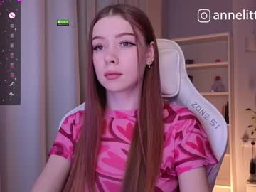 Annelitt Chaturbate stream image from December 17, 2024