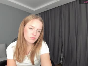 Annyfourse Chaturbate stream image from December 17, 2024