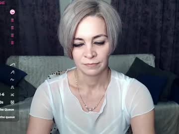 Blondemommy_77 Chaturbate stream image from December 17, 2024