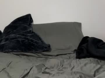 Bradgrande Chaturbate stream image from December 17, 2024