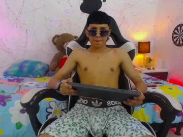 Candamil_ Chaturbate stream image from December 17, 2024