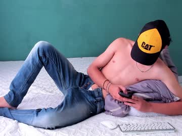 Chandler_Kenji Chaturbate stream image from December 17, 2024