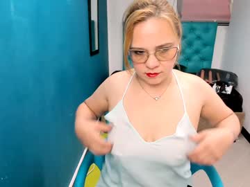 Chantalsmith_ Chaturbate stream image from December 17, 2024