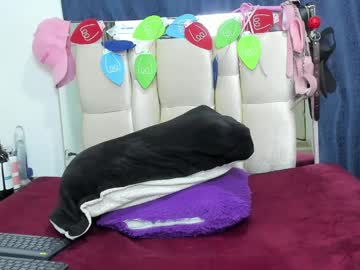 Charlott_Lens Chaturbate stream image from December 17, 2024