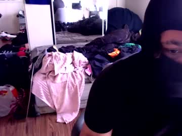 Coodimoodi24 Chaturbate stream image from December 17, 2024