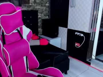 Fallon_Carringtonx Chaturbate stream image from December 17, 2024