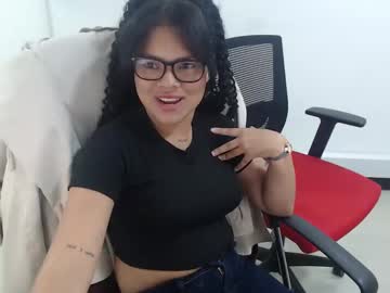 Karlaebony_Cg Chaturbate stream image from December 17, 2024