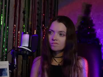 Kawaidesy Chaturbate stream image from December 17, 2024