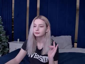 Leilalewiss Chaturbate stream image from December 17, 2024