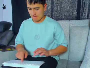 Lian_Bell Chaturbate stream image from December 17, 2024