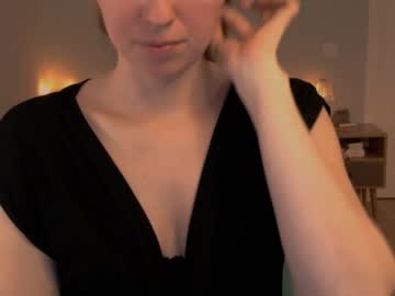 Lola_Coyness Chaturbate stream image from December 17, 2024