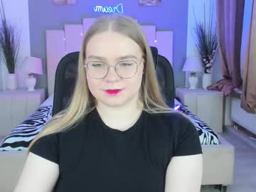 Marydoji Chaturbate stream image from December 17, 2024
