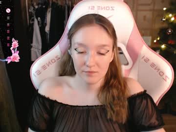 Moonlish_Siren Chaturbate stream image from December 17, 2024