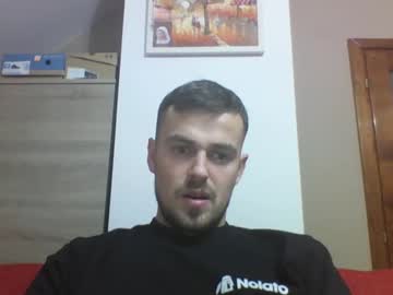 Mulerkeeee Chaturbate stream image from December 17, 2024