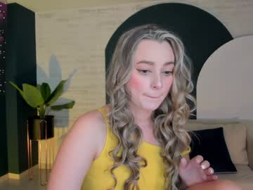 Tiaralawrence_ Chaturbate stream image from December 17, 2024