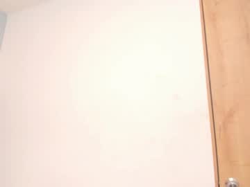 Vickywilliamss_ Chaturbate stream image from December 17, 2024