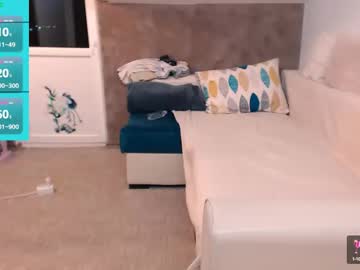 Alesyadollblonde Chaturbate stream image from December 17, 2024