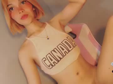 Bella_Tara Chaturbate stream image from December 17, 2024
