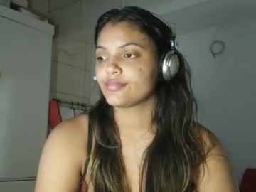 Bombomepimenta Chaturbate stream image from December 17, 2024