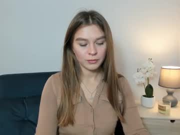 Camilasensually Chaturbate stream image from December 17, 2024