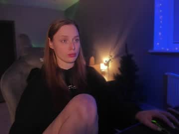 Chloegins Chaturbate stream image from December 17, 2024